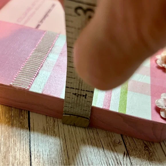 Sweet pink embellished 8”x8” wooden picture frame with ribbon-bow hanger -NWOT - Picture 7 of 8